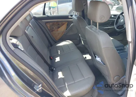 2006 Volkswagen Jetta Tdi z USA, uszkodzony, nr VIN 3VWRT71K26M657635